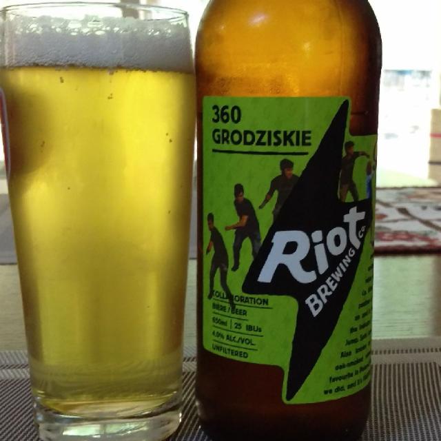 360 Grodziskie 4.0%, Riot Brewing Co., Canada