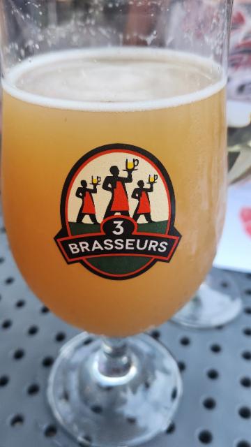 3 brasseurs Houblonnee signature 5.5%, 3 Brasseurs Canada, Canada
