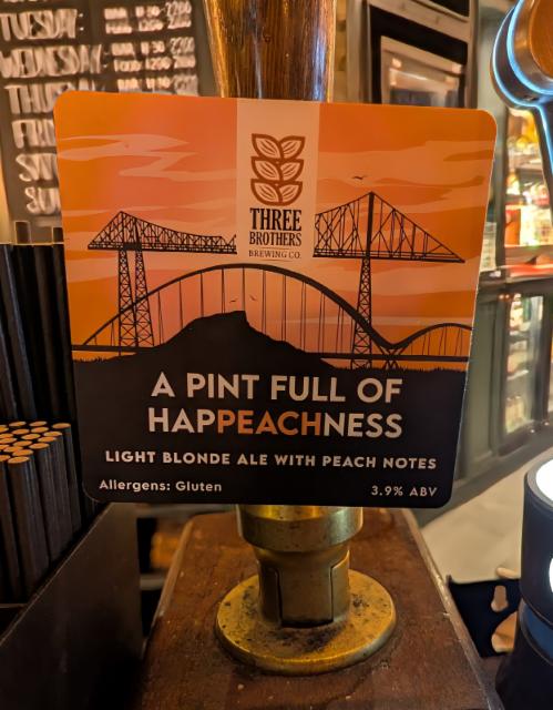 A Pint Full Of Happeachness 3.9%, Three Brothers Brewing Co, England