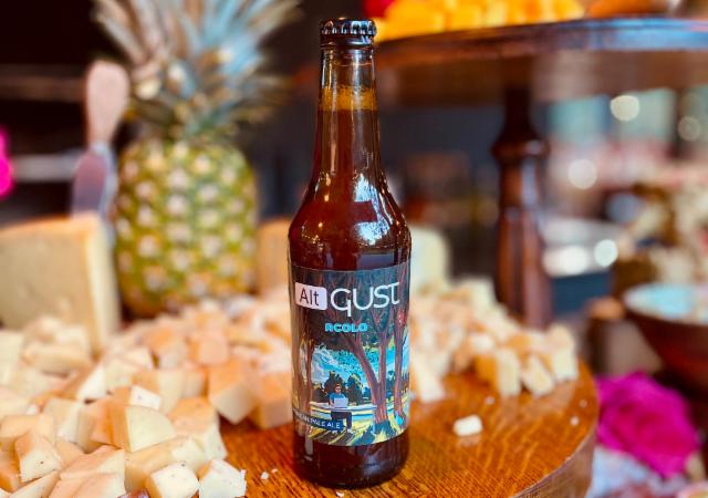 Acolo 5.6%, AltGUST, Romania