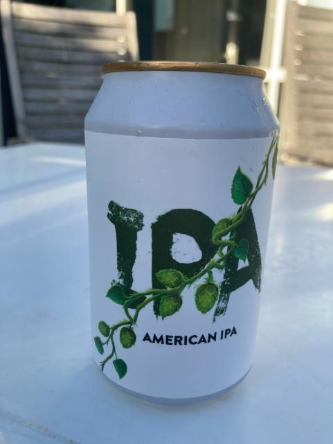 American IPA 5.6%, Benchwarmers Brewing Co, Sweden