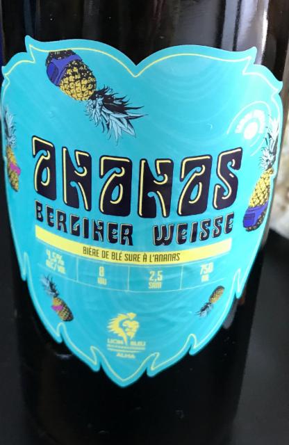 Ananas berginer weisse 4.5%, Microbrasserie Lion Bleu, Canada