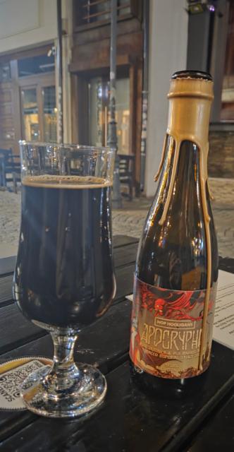 Apocrypha: Rum Jamaica & Fiji Barrel Aged Tobacco (2025 Golden Wax) 15.5%, Hop Hooligans, Romania