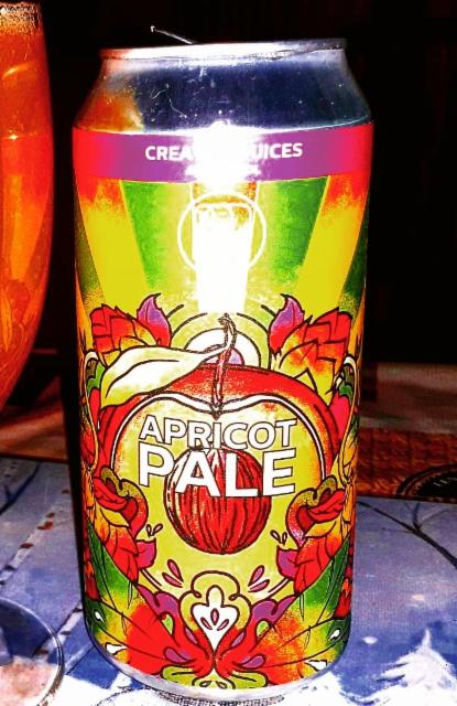 apricot ale 5.1%, Mondo Brewing Company, England