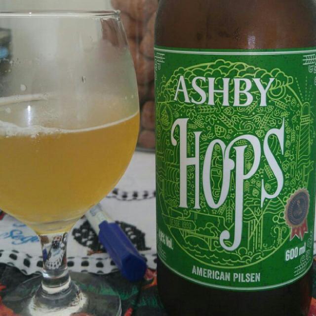 Ashby Hops American Pilsen 4.8%, Cervejaria Ashby, Brazil