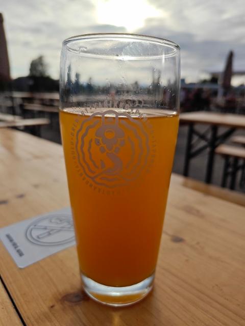 Aussie x Nallikari Radler 2.2%, Varikko Panimo, Finland