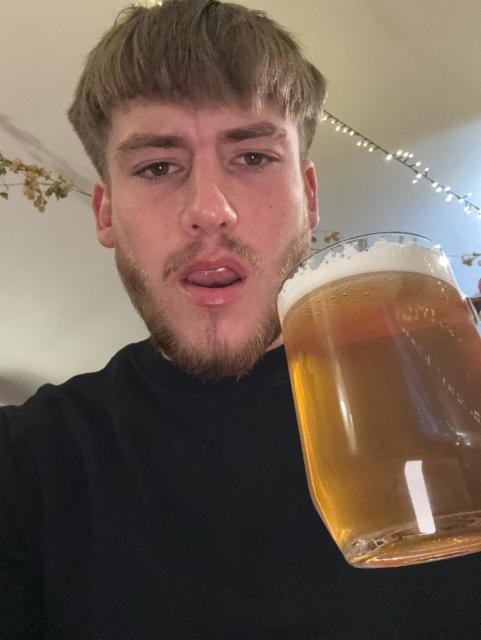 Autumn walks lager 4.4%, The Steam Machine Brewing Co., England