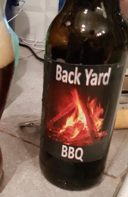 Back Yard BBQ 4.5%, Red Moon, England