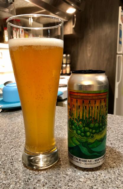 Balade en radeau - Septembre 4.0%, Lagabière Brasserie Artisanale, Canada