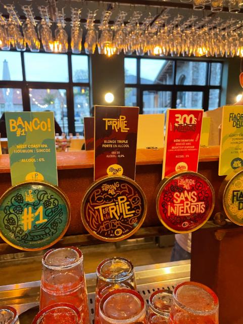 banco 6.0%, Aux Enfants Terribles, France