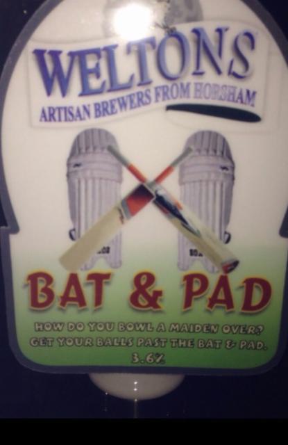 Bat & Pad 3.6%, Weltons Brewery Ltd, England