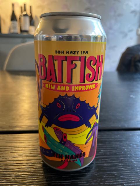 Batfish new and improved 7.0%, Ten Hands Brewing, Sweden
