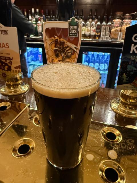 Beeze Kneeze 5.2%, Green Duck Beer Co., England