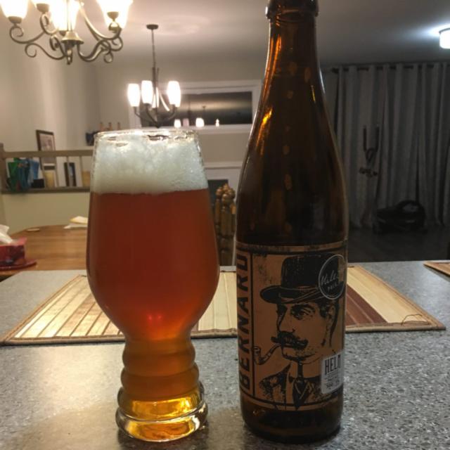 Bernard Mile End Pale Ale 5.0%, Helm Microbrasserie Sur Bernard, Canada