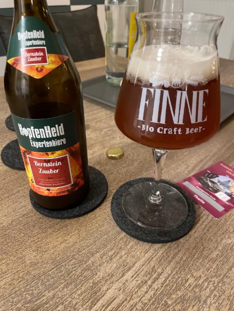 Bernzauber Zauber, Hopfenheld