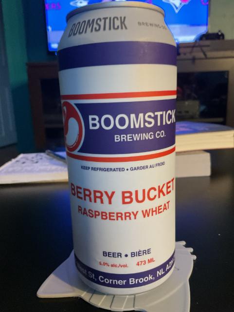 Berry Bucket Raspberry Wheat 5.0%, Boomstick Brewing Co., Canada