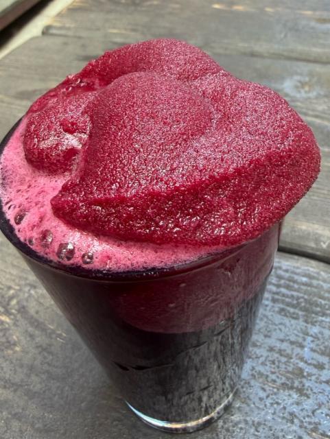 Bianca Slushy XXL Blueberry Cherry Cheesecake Lassi Gose 6.0%, Omnipollo, Sweden