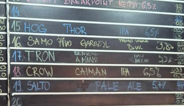 Bienvenido a Miami 5.5%, Tron, Serbia