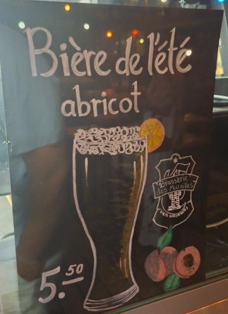 biere de lete Abricot 5.5%, Brasserie des Murailles, Switzerland