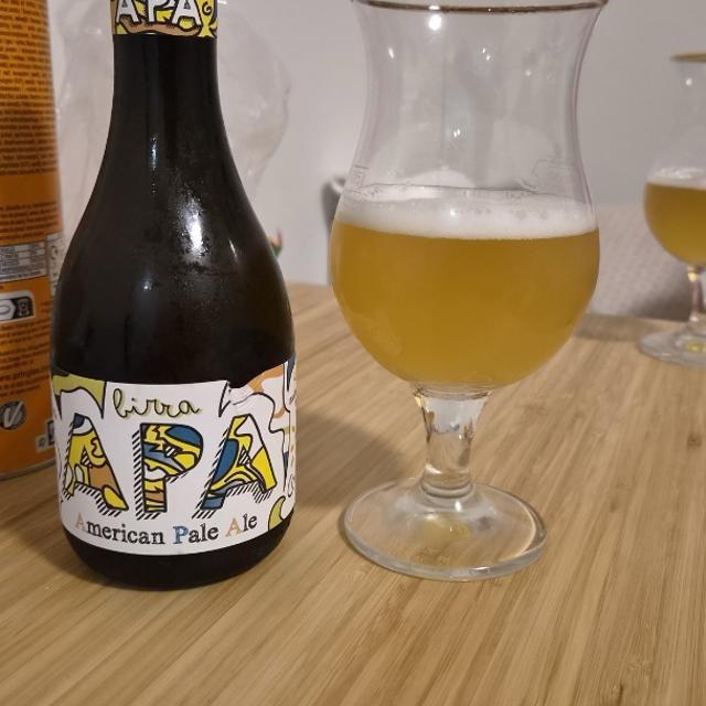 Birra APA artigianale 4.8%, Birra Flea, Italy