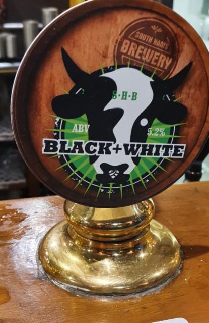 Black + White 5.2%, South Hams Brewery, England