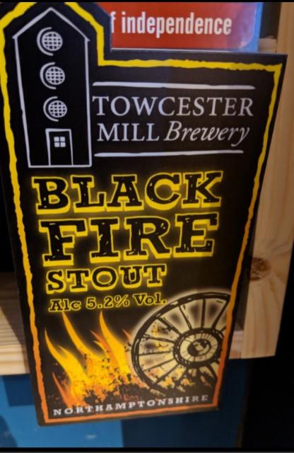 Black Fire Stout 5.2%, Towcester Mill Brewery, England