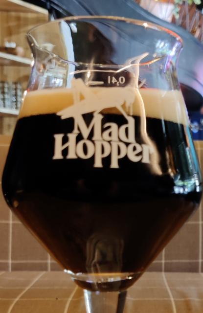 Black Magic (Nitro) 5.0%, Mad Hopper Brewing Co., Finland