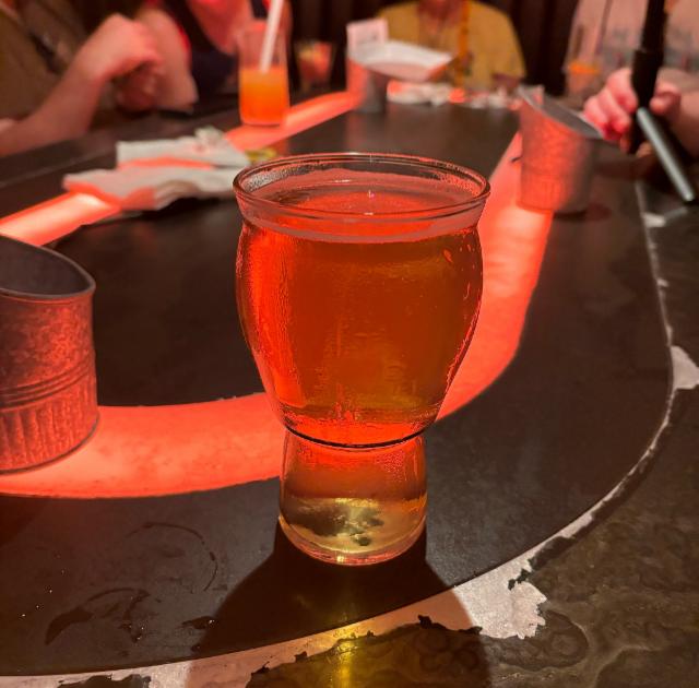 Black squadron lager 4.8%, Delahunt, United States