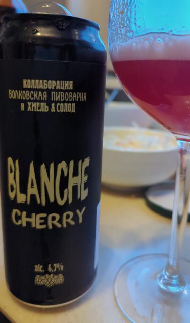 Blanche Cherry 4.7%, Volkovskaya Pivovarnya / Wolf's Brewery / Волковская Пивоварня, Russia