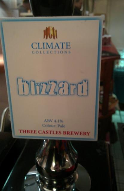 Blizzard 4.1%, Three Castles Brewery, England
