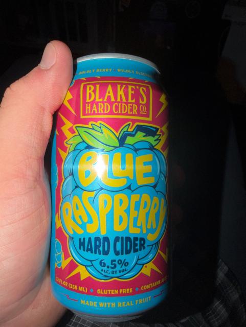 Blue raspberry hard Cider 6.5%, Blake's Hard Cider Co., United States