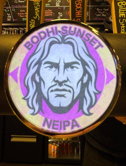 Bodhi sunset 6.0%, 359 Brewsquare, France