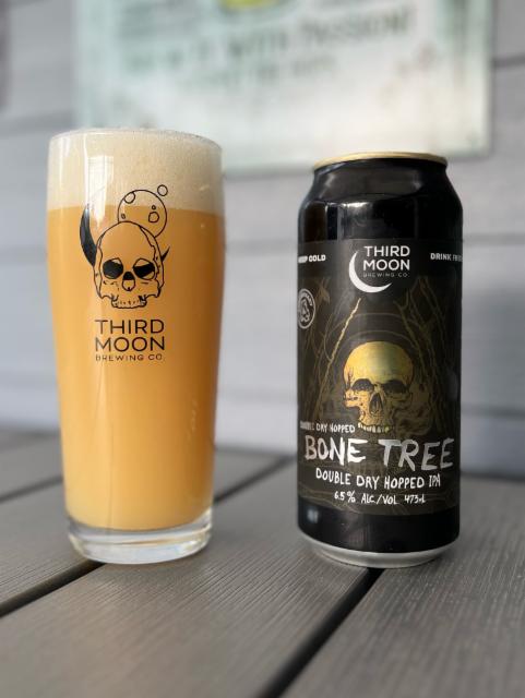 Bone tree - DDH fourth Anniversary 6.5%, Third Moon Brewing Company, Canada