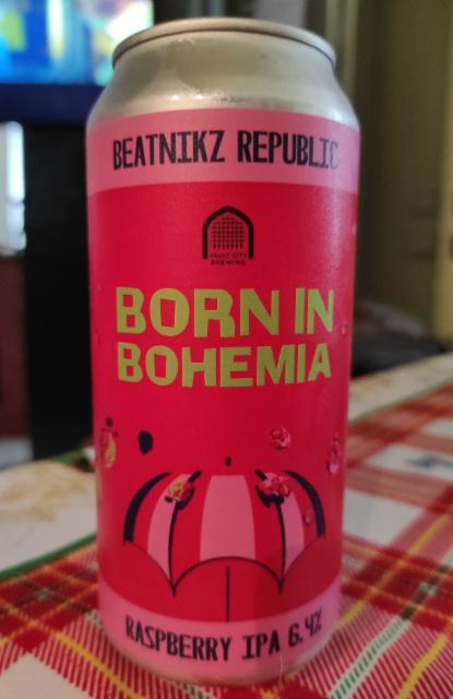 born in bohemia 6.4%, Beatnikz Republic Brewing Co., England