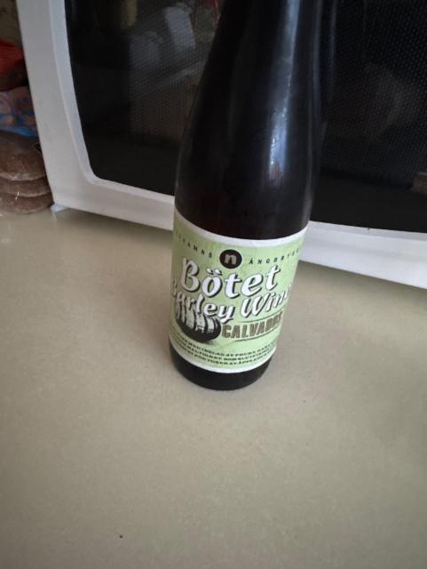 Bötet Barley wine Calvados 10.2%, Nynäshamns Ångbryggeri, Sweden