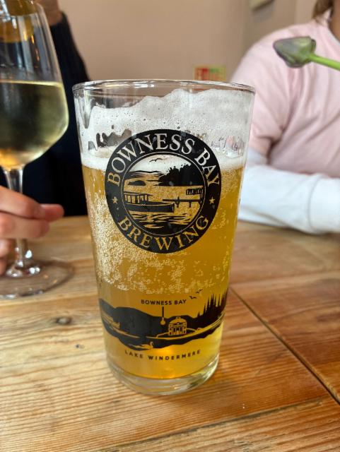 Bowness bay swan blonde 4.0%, Bowness Bay Brewing, England