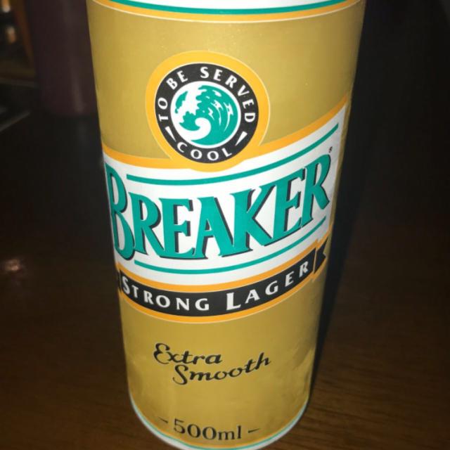 Breaker Strong Lager 4.8%, Molson Coors, Canada