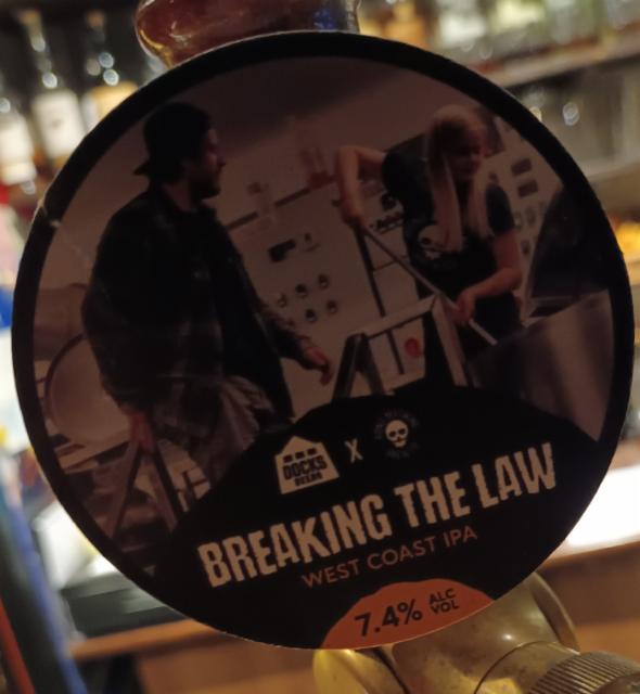 Breaking the law 7.4%, Bone Machine Brew Co., England