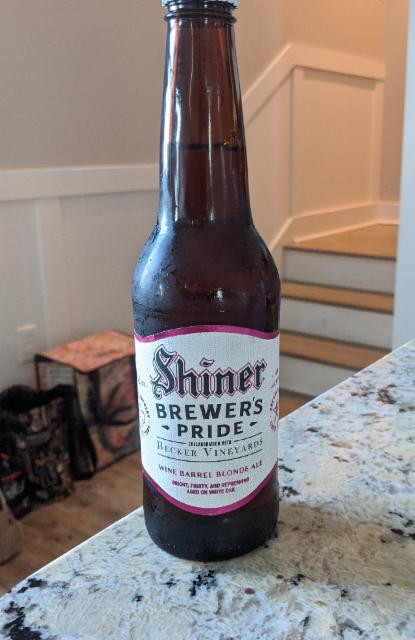 Brewer's Pride Wine Barrel Blonde Ale 6.0%, Spoetzl Brewery, United States