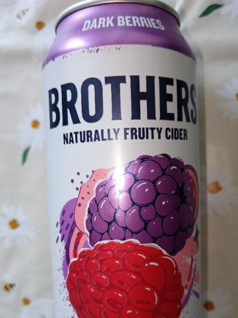 Brothers Dark Berries 3.4%, Brothers Cider, England