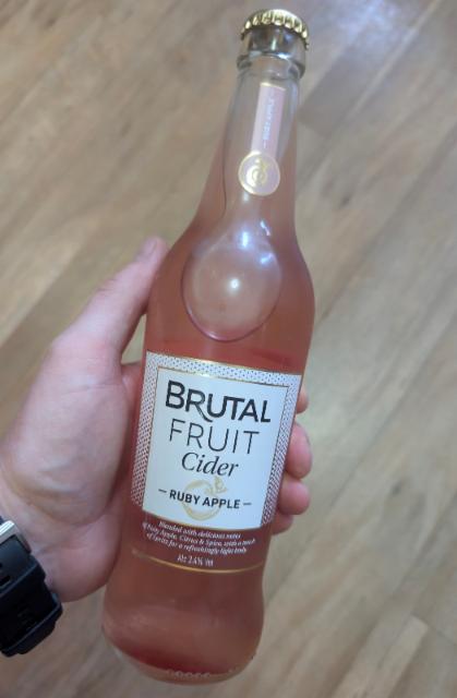 Brutal Fruit - Ruby Apple 3.4%, AB Inbev UK Limited, England