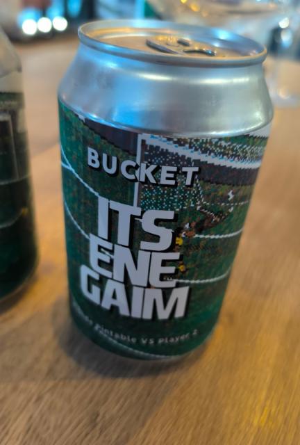 Bucket its Ene Gaim, Bucket Bières & Co