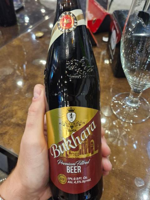 Bukhara 4.5%, Zlata Brewery, Uzbekistan