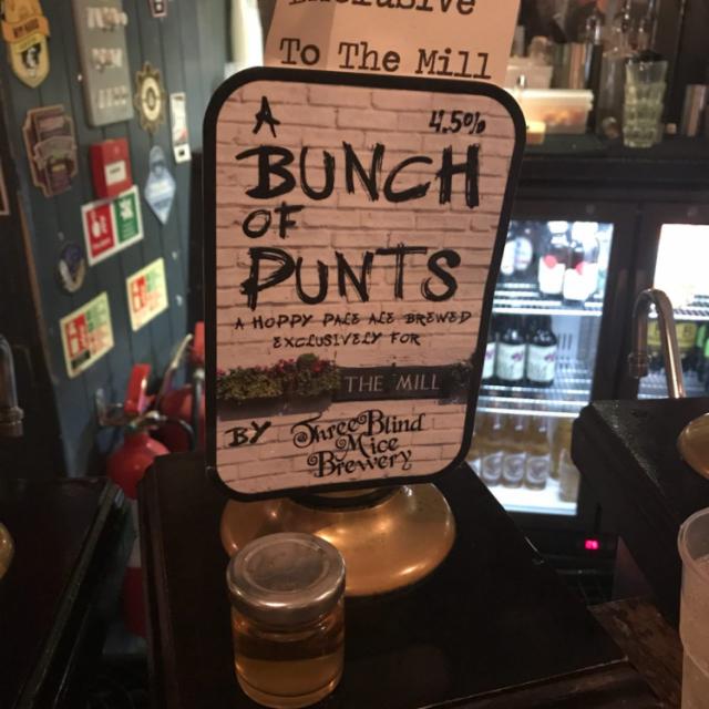 A Bunch Of Punts 4.5%, Three Blind Mice Brewery, England