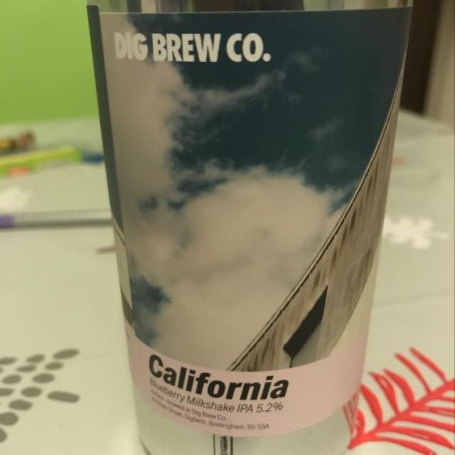 California Blueberry Milkshake IPA 5.2%, DigBrewCo, England