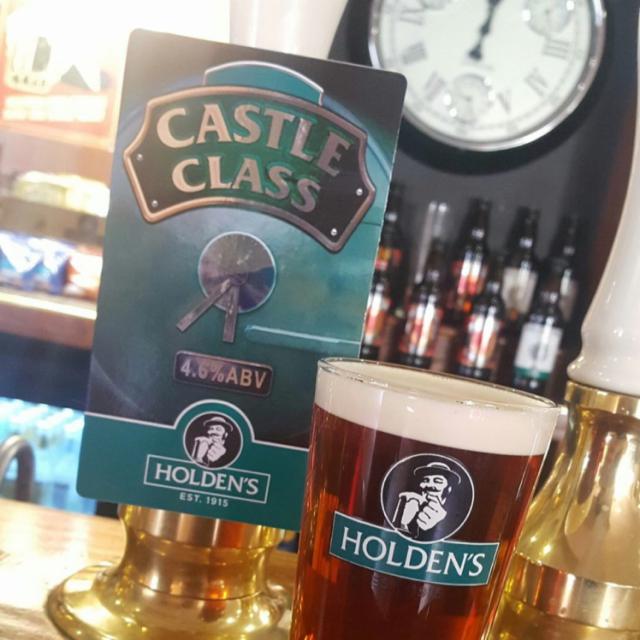 Castle Class 4.6%, Holden's Brewery, England