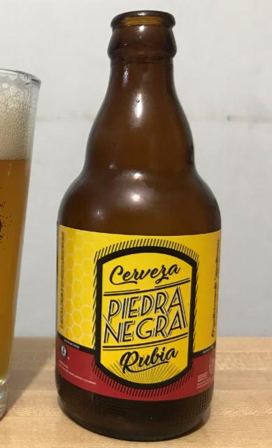 Cerveza Piedra Negra Rubia 4.2%, Chacuaco, Mexico