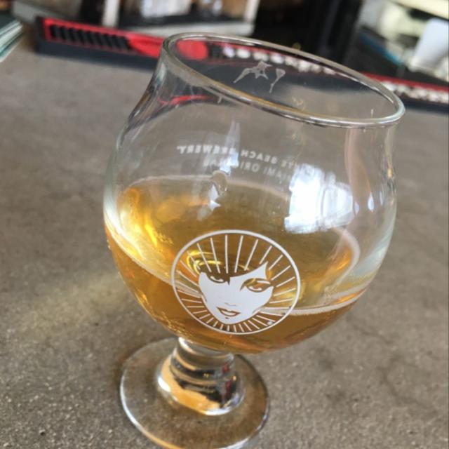 Chiquitico Session IPA 4.8%, Concrete Beach Brewery, United States