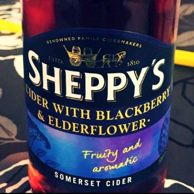 Cider with Blackberry and Elderflower 4.0%, Sheppy’s Cider Ltd., England