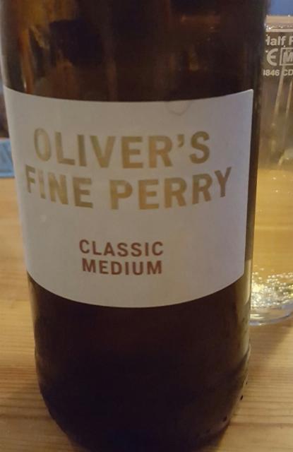 Classic Medium Fine Perry 5.8%, Oliver's Cider & Perry, England